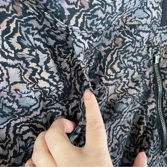 Athleta Trekkie North Jogger Pants Kinetic Abstract Print Size 12 - Picture 10 of 13